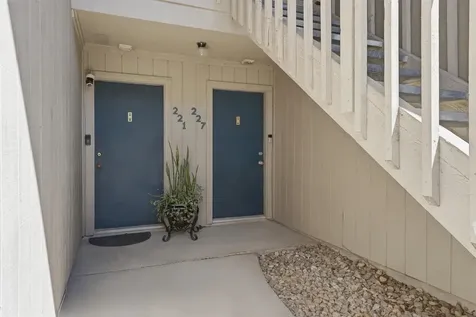 3919 Fairmont Parkway 227 Pasadena TX 77504