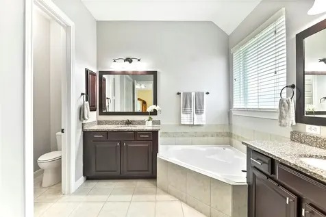 2209 Rocky Shores Lane Pearland TX 77089