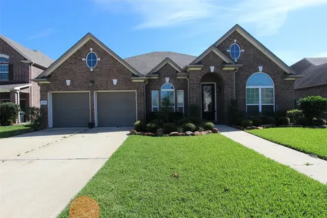 2209 Rocky Shores Lane Pearland TX 77089