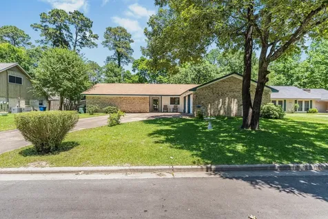 3333 Bent Bough Park Huntsville TX 77340