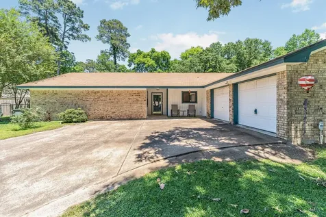 3333 Bent Bough Park Huntsville TX 77340