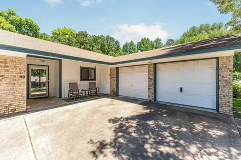 3333 Bent Bough Park Huntsville TX 77340