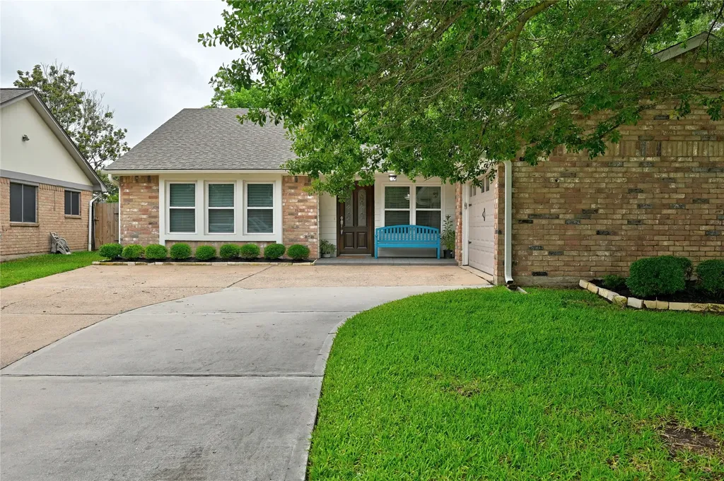 16023 Cerca Blanca Drive Houston TX 77083