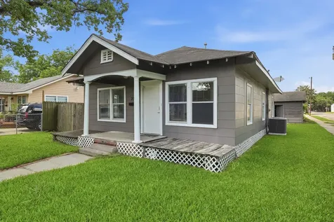 204 W Murrill Street Baytown TX 77520