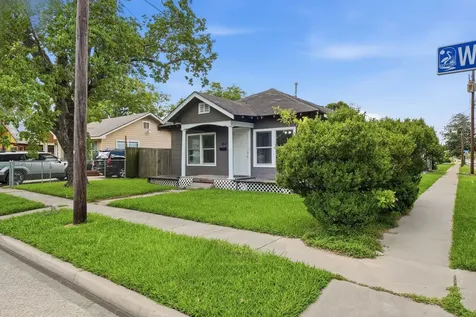 204 W Murrill Street Baytown TX 77520