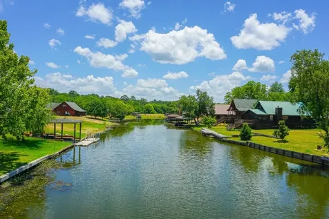 155 Wildwood Lake Drive N Huntsville TX 77340