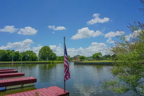 155 Wildwood Lake Drive N Huntsville TX 77340