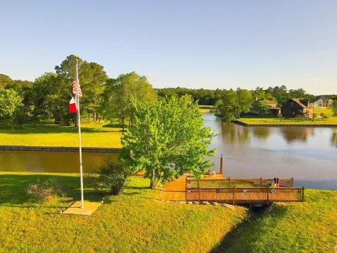 155 Wildwood Lake Drive N Huntsville TX 77340