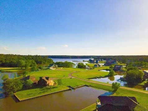 155 Wildwood Lake Drive N Huntsville TX 77340
