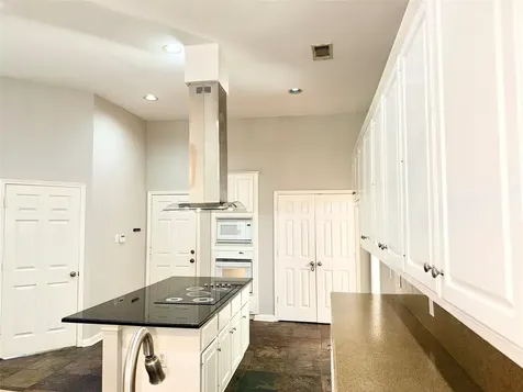 12110 Shadowpoint Drive Houston TX 77082