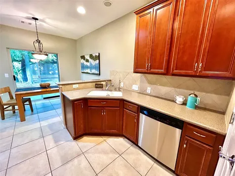 13600 Breton Ridge Street 24a Houston TX 77070
