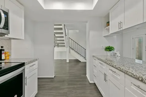 2324 Shadowdale Drive 294 Houston TX 77043