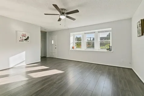 2324 Shadowdale Drive 294 Houston TX 77043