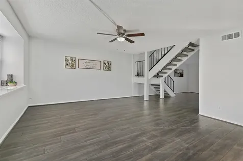 2324 Shadowdale Drive 294 Houston TX 77043