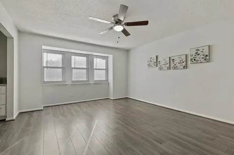 2324 Shadowdale Drive 294 Houston TX 77043