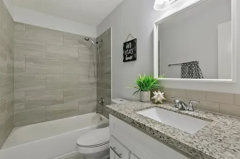 2324 Shadowdale Drive 294 Houston TX 77043