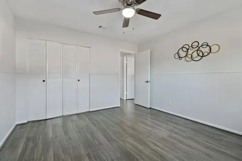 2324 Shadowdale Drive 294 Houston TX 77043