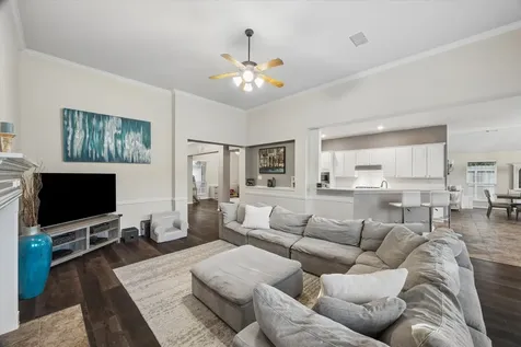 213 Falcon Lake Circle Friendswood TX 77546