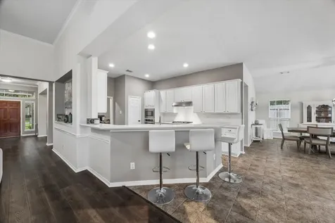 213 Falcon Lake Circle Friendswood TX 77546
