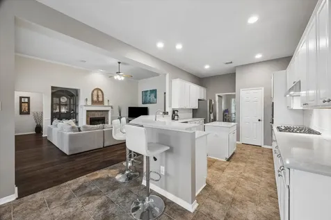 213 Falcon Lake Circle Friendswood TX 77546