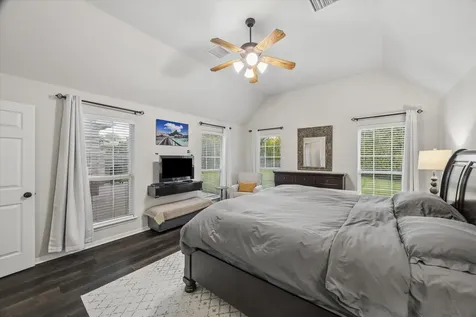213 Falcon Lake Circle Friendswood TX 77546