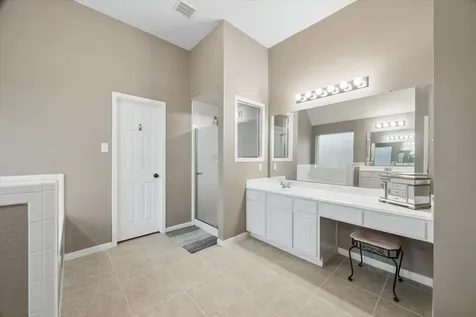 213 Falcon Lake Circle Friendswood TX 77546