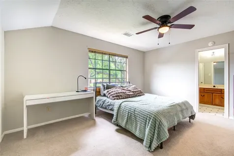 1022 Goldfinch Avenue Sugar Land TX 77478