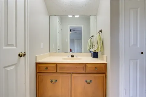 1022 Goldfinch Avenue Sugar Land TX 77478