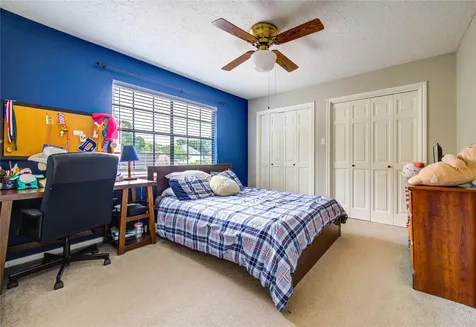 1022 Goldfinch Avenue Sugar Land TX 77478