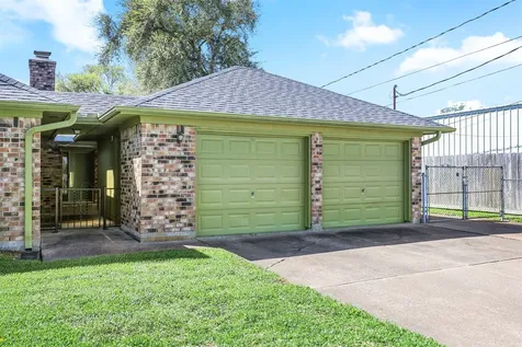 3002 Village Lane Deer Park TX 77536