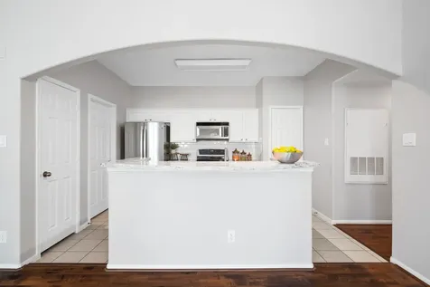 6607 Lake Woodlands Drive 633 The Woodlands TX 77382
