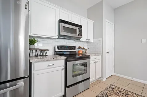 6607 Lake Woodlands Drive 633 The Woodlands TX 77382