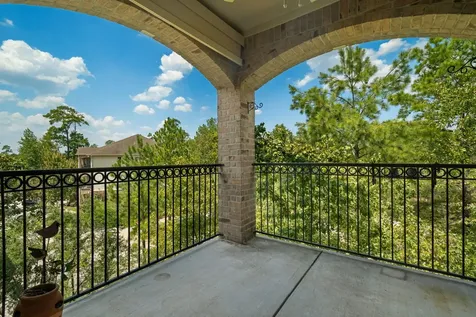 6607 Lake Woodlands Drive 633 The Woodlands TX 77382