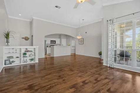 6607 Lake Woodlands Drive 633 The Woodlands TX 77382