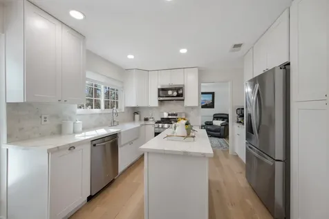 30 Eagle Rock Place The Woodlands TX 77381