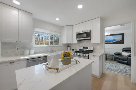 30 Eagle Rock Place The Woodlands TX 77381