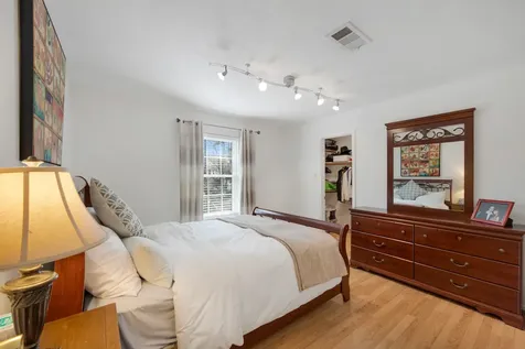 30 Eagle Rock Place The Woodlands TX 77381