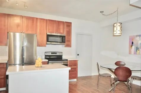 10811 Richmond Avenue 8 Houston TX 77042
