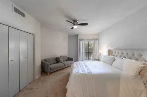 10811 Richmond Avenue 8 Houston TX 77042
