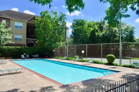 10811 Richmond Avenue 8 Houston TX 77042