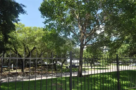 10811 Richmond Avenue 8 Houston TX 77042