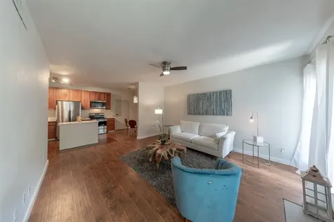 10811 Richmond Avenue 8 Houston TX 77042