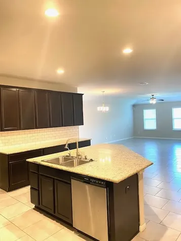 2114 Tannin Trace Fresno TX 77545