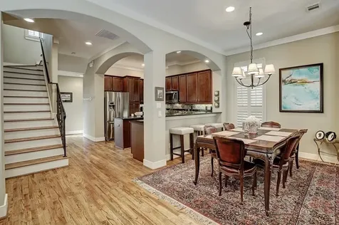 246 Detering Street Houston TX 77007