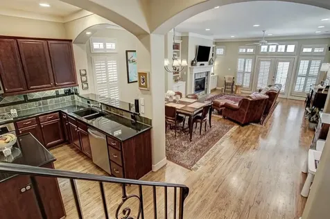 246 Detering Street Houston TX 77007
