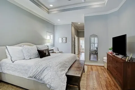 246 Detering Street Houston TX 77007