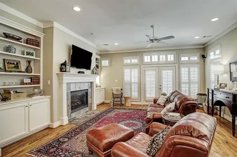 246 Detering Street Houston TX 77007