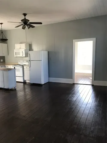 2127 Avenue K Up Galveston TX 77550