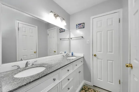 4155 Amir Street Houston TX 77072