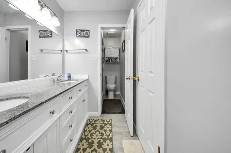 4155 Amir Street Houston TX 77072